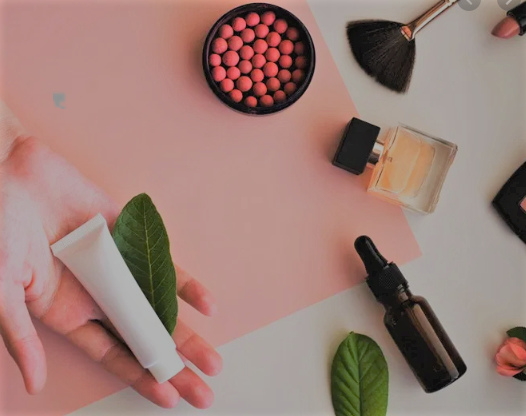 alchol beauty product cause acne