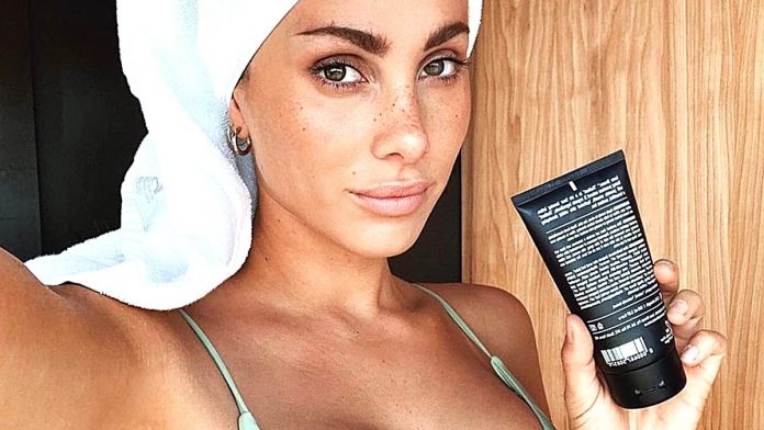 does self tanner expire